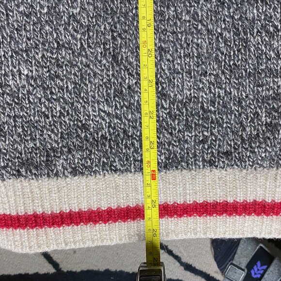 Roots Canada Cabin Collection crew sweater - Picture 8 of 9